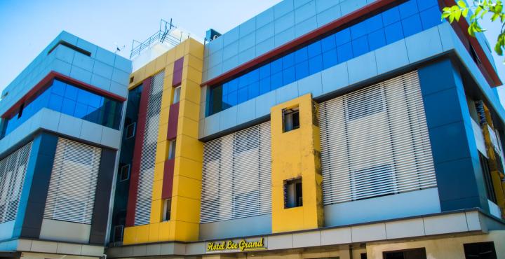 Hotel Lee Grand